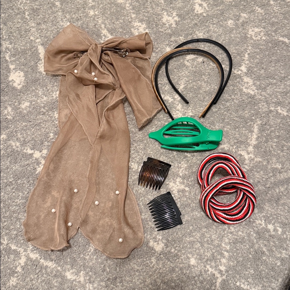 Kaxi and Scunci hair accessory bundle